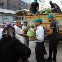 Büyükşehir’le toprak bereketleniyor, çiftçi kazanıyor