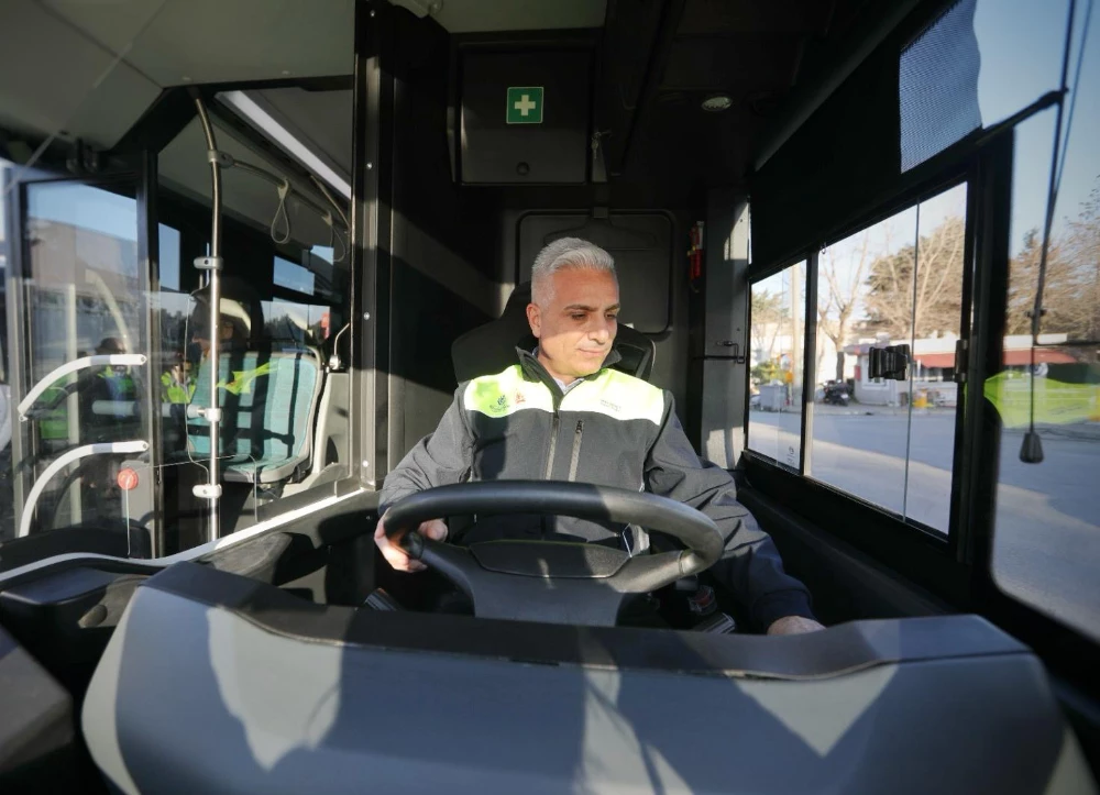 İETT, İstanbul’da İlk Hidrojen Yakıtlı Otobüs Testini Gerçekleştirdi