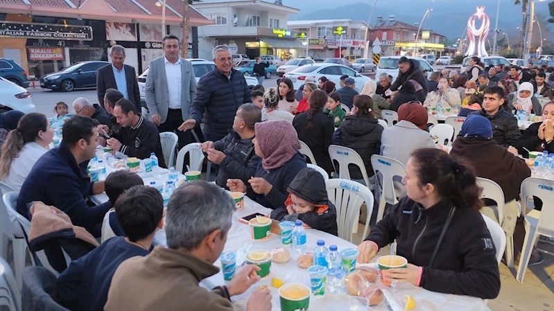 Başkan Topaloğlu’ndan Tekirova’da iftar