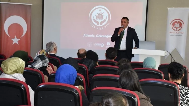 BAŞKANIMIZ, “HUZURUN, MUTLULUĞUN KAYNAĞI OLARAK AİLEMİZ” KONULU SÖYLEŞİYE KATILDI