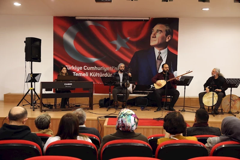 Eyüpsultan’ın dört bir yanında Ramazan’a özel müzik dinletileri