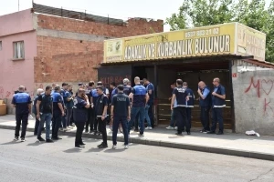 Ruhsatsız hayvan satışı ve kesimi yapan yerler mühürlendi