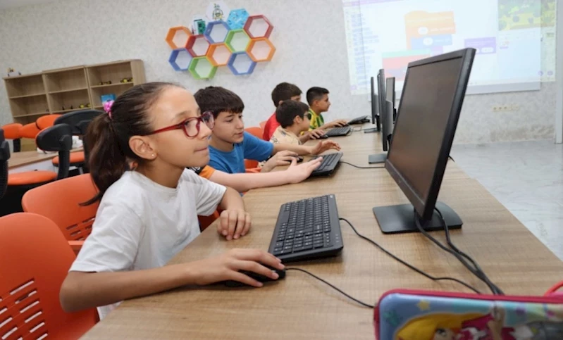 KARAKÖPRÜ BELEDİYESİNDEN ÇOCUKLAR VE GENÇLER İÇİN ROBOTİK KODLAMA EĞİTİMİ