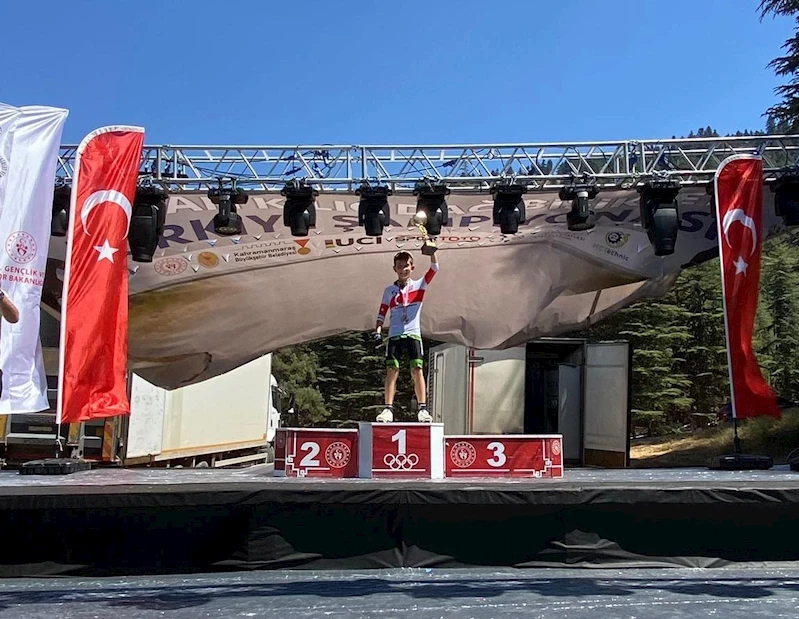 Büyükşehirli sporculardan önemli başarı