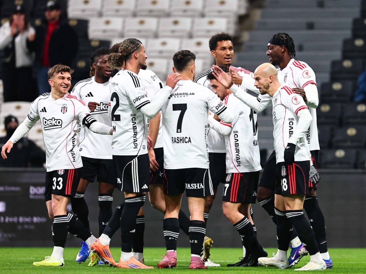 Fenerbahçe için geldiler Beşiktaş'ın yıldızı ile dönecekler