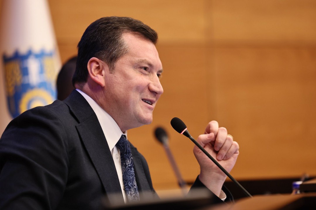 Milli Sporcu Can: Bu hediyeyi Berat Özdemir kardeşimin tedavisi için ona hediye etmek istiyorum